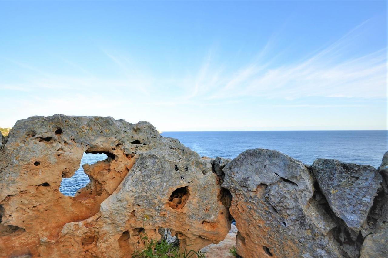 Casa Brisa- En Cala Llombards- Santany *